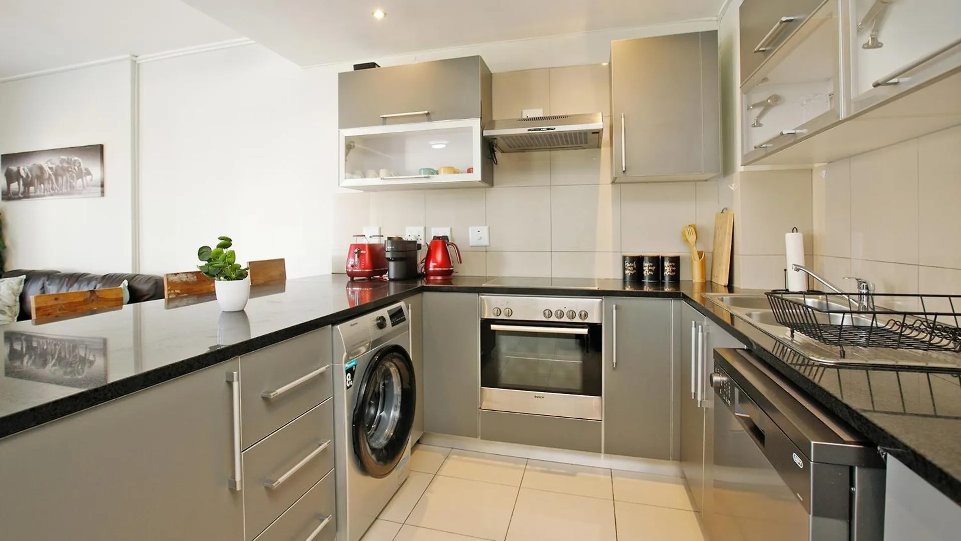 Apartment 2Bdr - City Explorer Cape Town